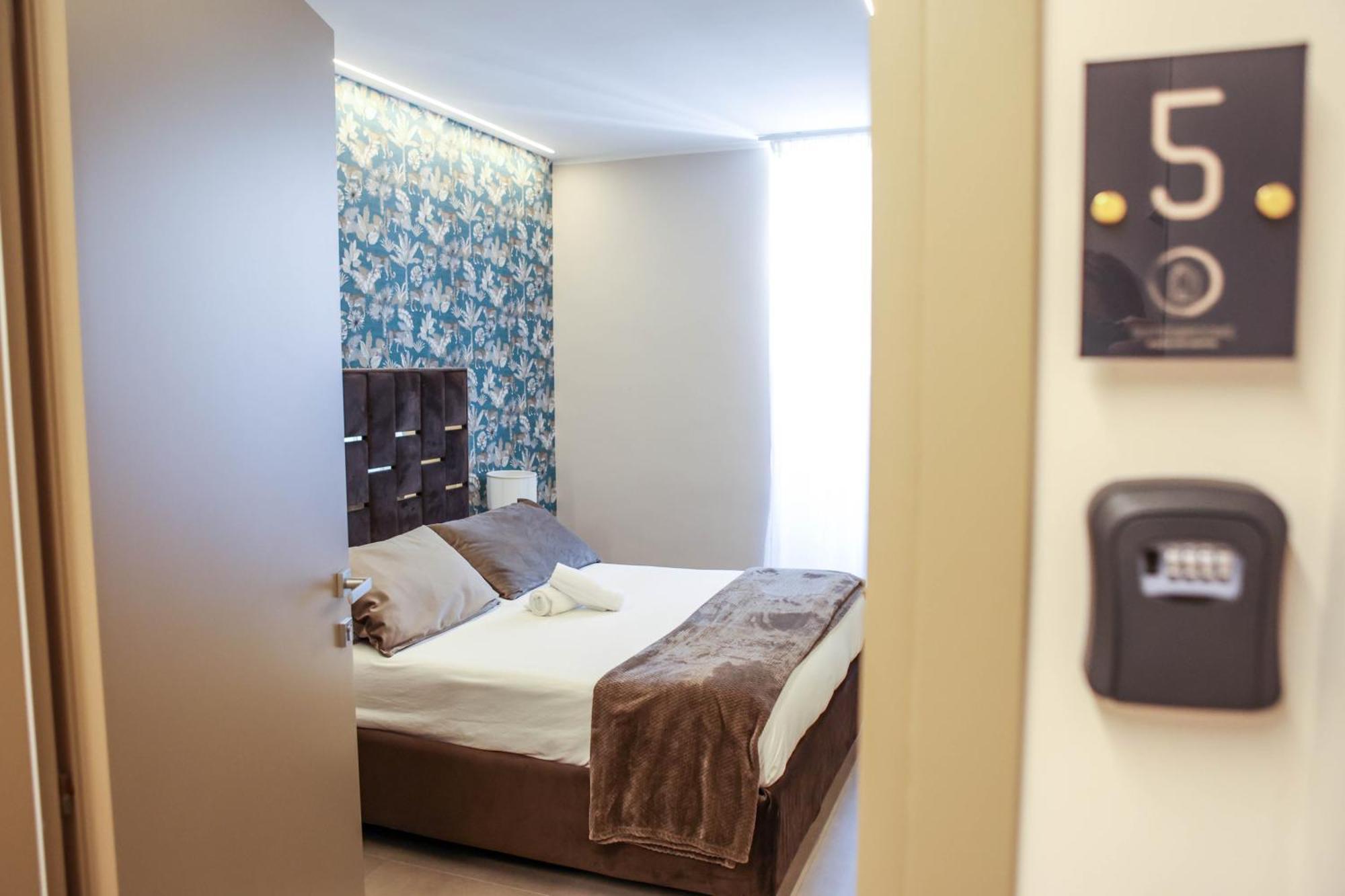 קטאניה B&B Suites&Rooms Piazza Dei Martiri מראה חיצוני תמונה
